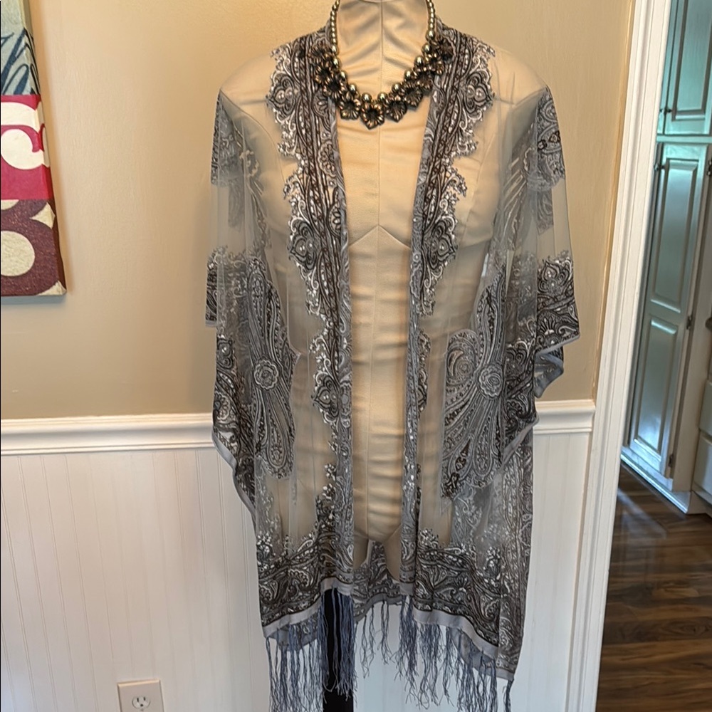 Elegant Sheer Gray Paisley Shawl